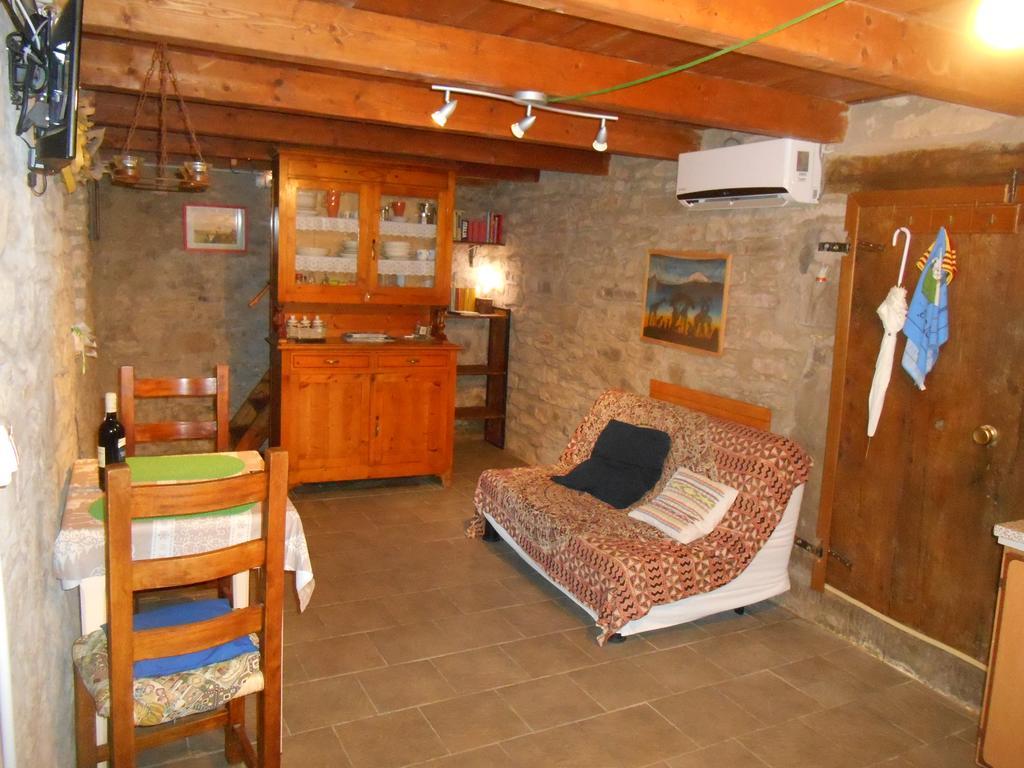 La Casa Nel Bosco-Senza Auto Guest House Ponte della Venturina Exterior photo